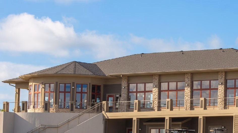 Minot Country Club in Minot, ND - view of Clubhouse

