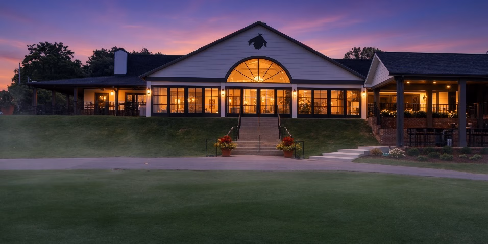 Bowling Green Country Club in Bowling Green, KY - view of Clubhouse
