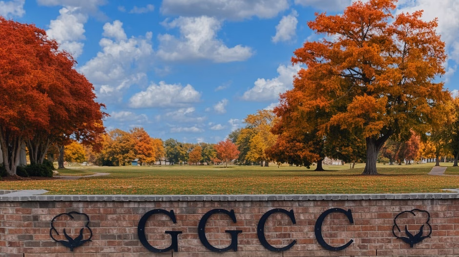 Greenville Country Club in Greenville, MS - view of Golf Course
