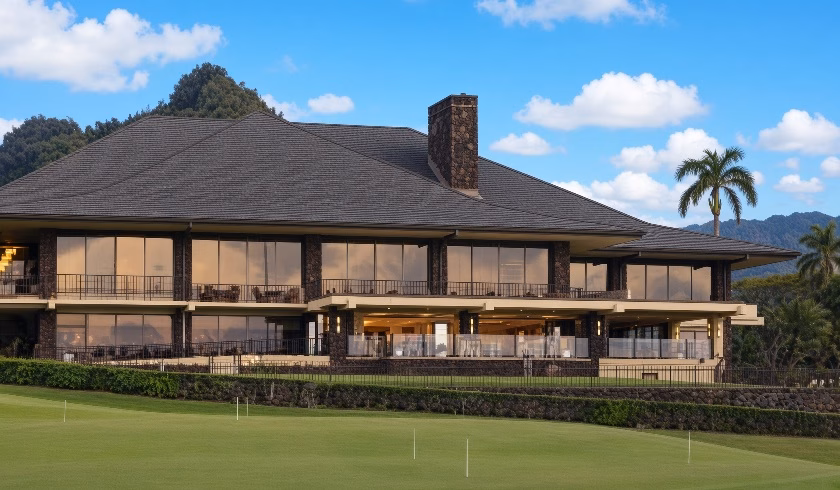 Oahu Country Club in Honolulu, HI - view of Clubhouse
