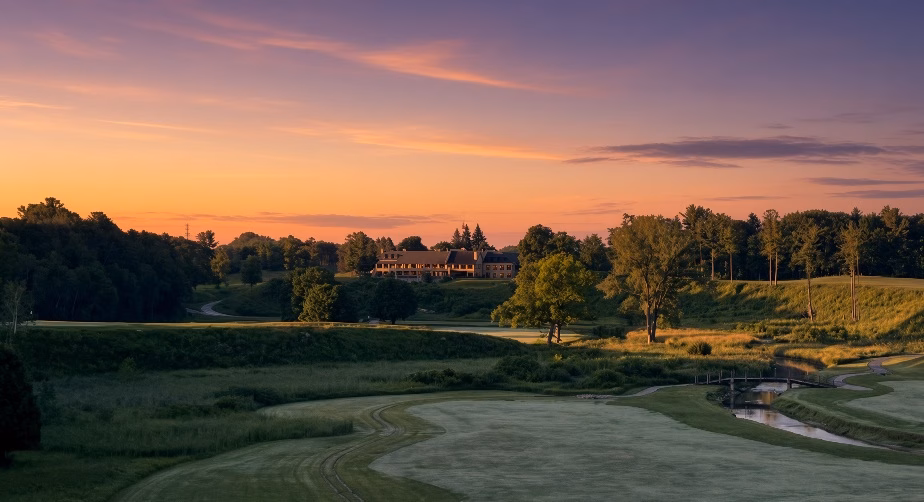 Pine Hills Country Club in Sheboygan, WI - view of Clubhouse
