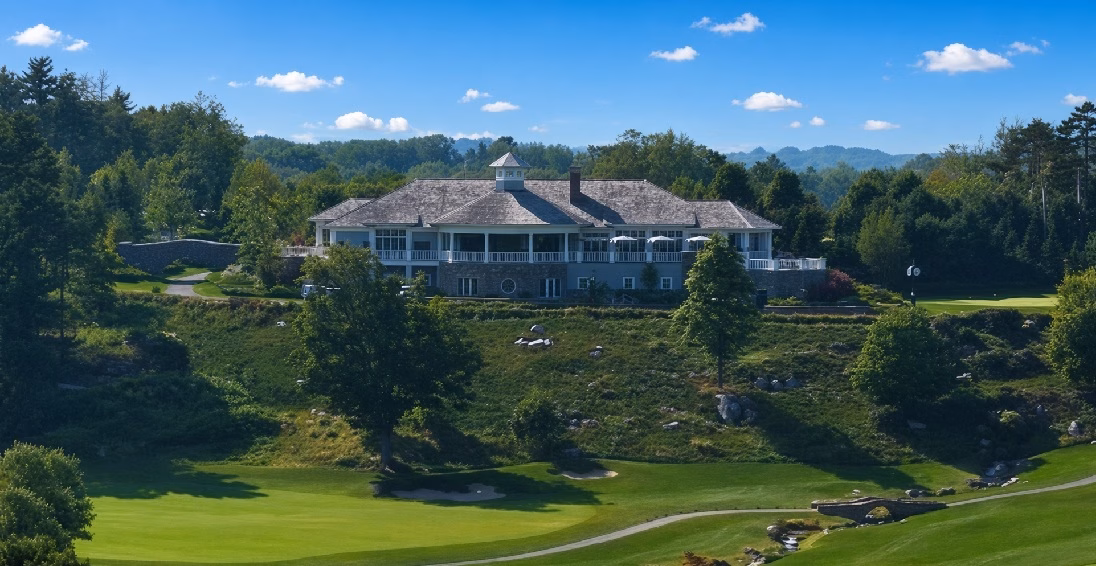 Boothbay Harbor Country Club in Boothbay, ME - view of Clubhouse<br />
